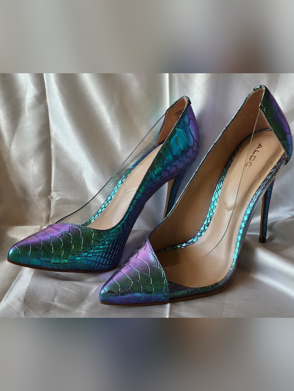 ALDO Iridescent Mermaid Snake Scale Stiletto Pumps 7.5 NIB